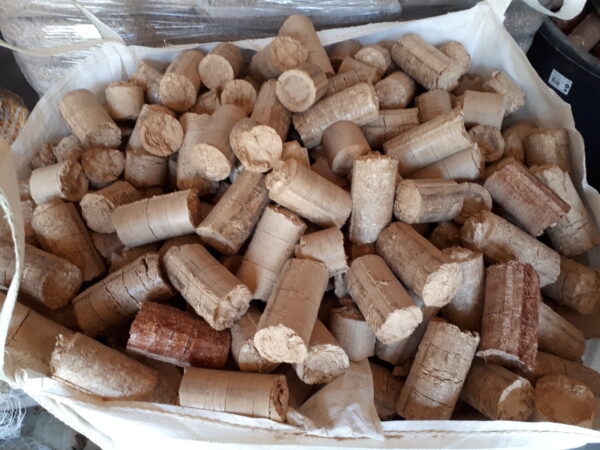 Briketten in big bag van ca 500 liter